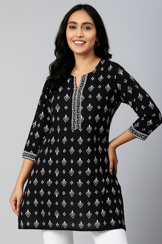 Black & White Printed Straight Muski Kurti